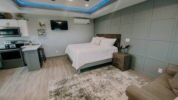 1 bedroom, WiFi, bed sheets