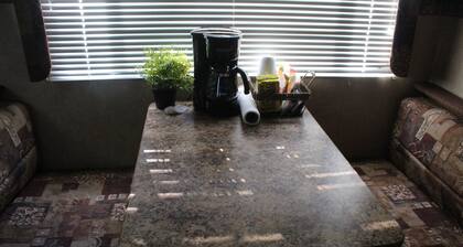 Farm stay FAST wifi kitchen bath AC