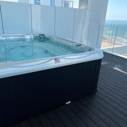 全景顶层房, 3 间卧室, 按摩浴缸, 海景 | 私人 SPA 浴缸