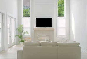 Smart TV, DVD player