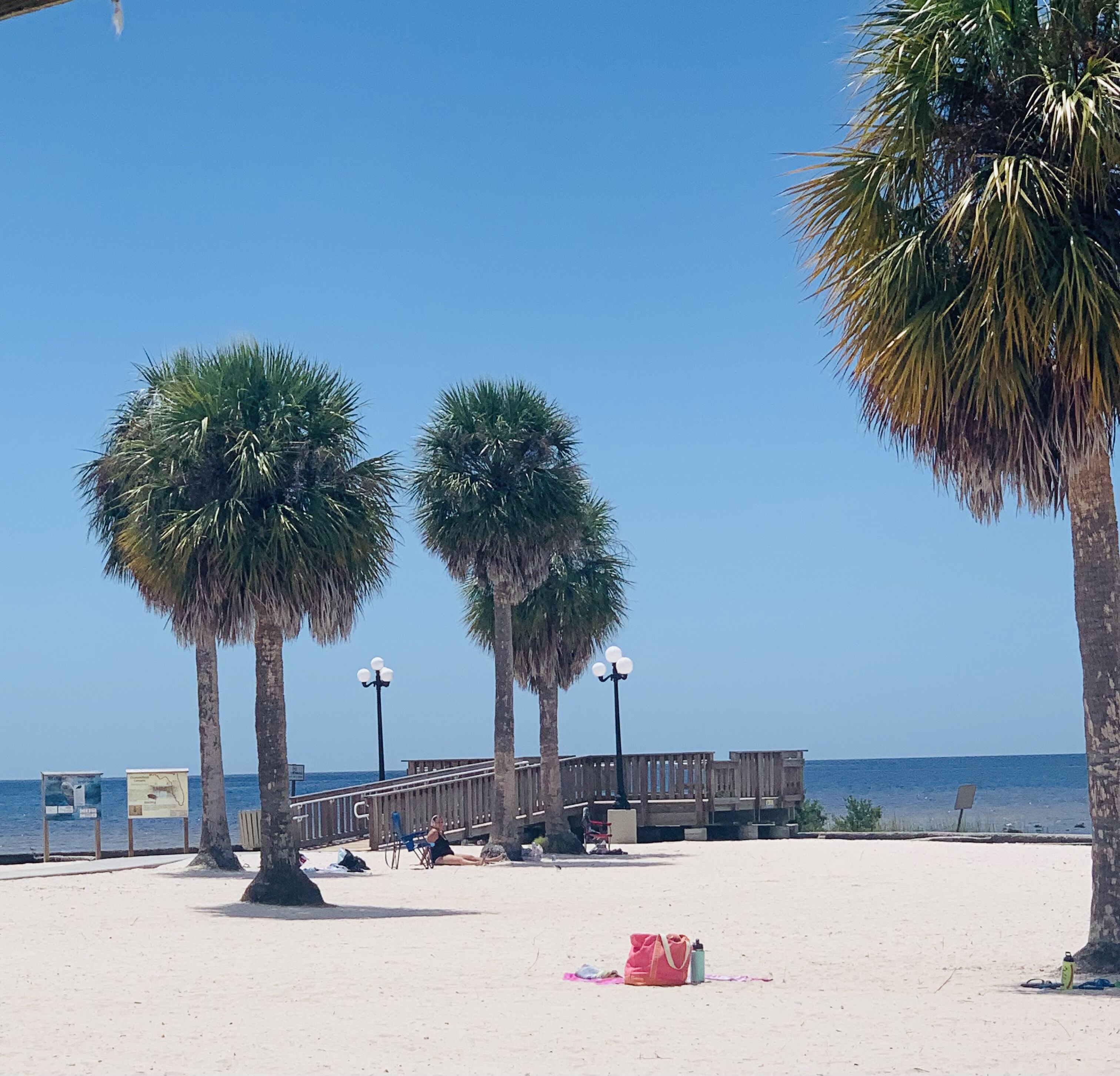 靠近海滩、沙滩毛巾