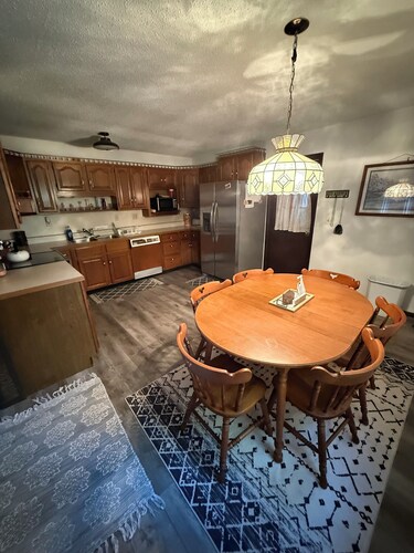  Your Private Country Escape 1/2 mile from Rend Lake – A Hidden Gem!