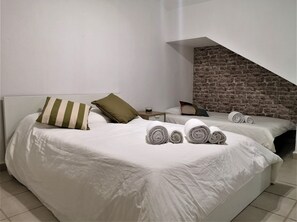 3 Schlafzimmer, Bügeleisen/Bügelbrett, kostenloses WLAN, Bettwäsche