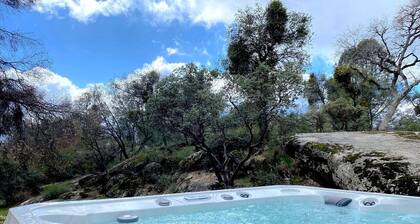 Cozy house with King Bed/Fast Wifi/Hot Tub