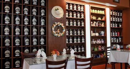 Hollywood guesthouse Pkg WiFi AC close to Sunset/Fairfax int. 145 per/night