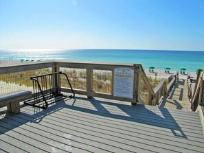 Property grounds - Coastal Getaway | Arcade,4mins to Beach,Foosball,Near Shops,Restaurants,PingPong (Miramar Beach)