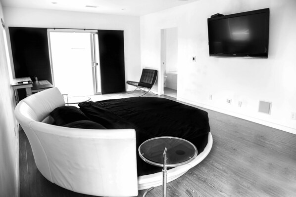 1 habitación, escritorio, tabla de planchar con plancha y wifi gratis 