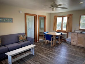 Chambre Premium, 1 grand lit, vue piscine, en bord de piscine