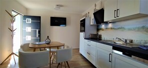 Kühlschrank, Ofen, Herdplatte, Geschirrspüler