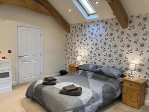 3 makuuhuonetta, vauvan matkasänky, ilmainen Wi-Fi, vuodevaatteet