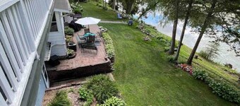 Breezeway Bay: Waterfront Full House