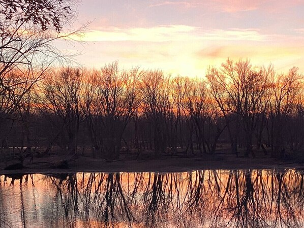 Miscellaneous - Breezeway Bay: Waterfront Full House (Wisconsin Dells)