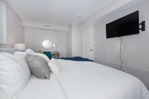 3 bedrooms, desk, iron/ironing board, WiFi