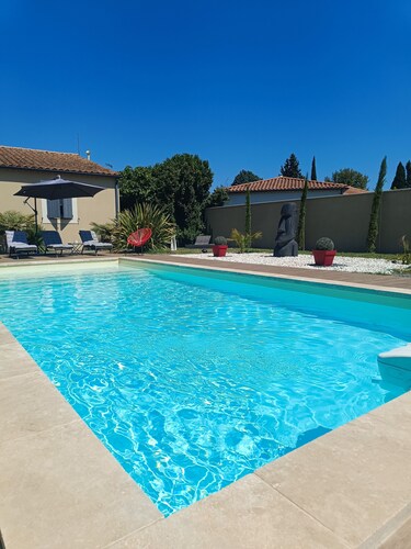 Quiet villa with private pool and large garden