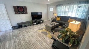 Téléviseur connecté, bureau