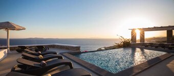 Stunning 2BR Cottage With Private Pool in Mykonos