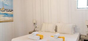 Casa de campo, 2 camas de matrimonio | 2 dormitorios, tabla de planchar con plancha, wifi gratis y ropa de cama