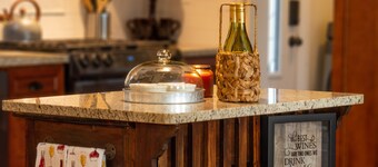 The 1801 House: A beautiful historic home in the Ste Genevieve Historic District