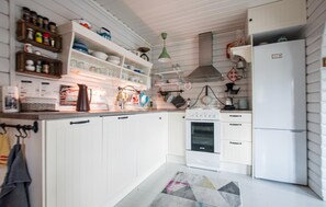 Kühlschrank, Herdplatte, Geschirrspüler