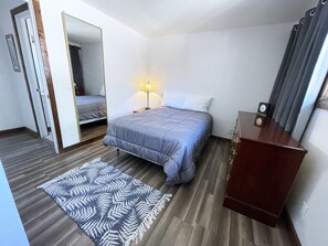 3 bedrooms, free WiFi, bed sheets - Comfortable Gonzaga unit close to downtown Spokane (Spokane)