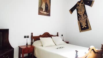 2 chambres, fer et planche Ă repasser, Wi-Fi, draps fournis