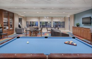 Game room - 1 Bedroom Deluxe Condo - National Harbor -Pools & more! (Oxon Hill)