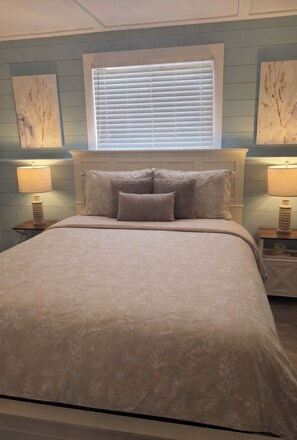 4 soverom, skrivebord, strykejern/-brett og wi-fi (inkludert)