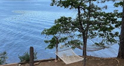 Lakefront #1 Cabin on Acre, Kayaks, Paddle Boards - Shasta Lakeshore Retreat #4