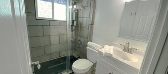 Updated Gonzaga duplex near downtown Spokane
