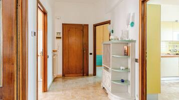 Apartment, 3 Schlafzimmer, Balkon, Gartenblick | Innenbereich