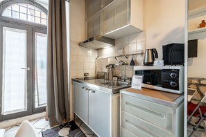Apartment, 1 Schlafzimmer | Eigene Küche | Mikrowelle, Wasserkocher mit Kaffee-/Teezubehör