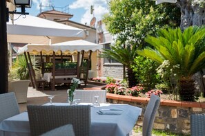 Ristorazione all'aperto