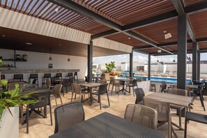 Condo, 2 Bedrooms, Balcony | Outdoor dining