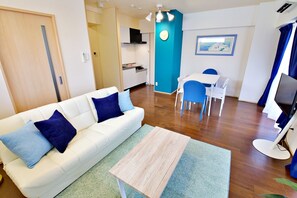 Departamento Confort, para no fumadores | Sala de estar | Televisión de pantalla plana 