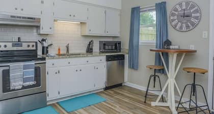 Townhomes Near the Bay - #6
