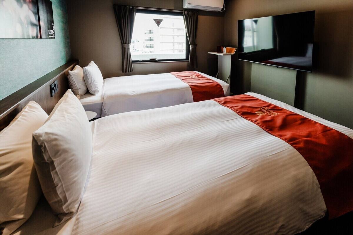 Down duvets, desk, free WiFi, individually decorated