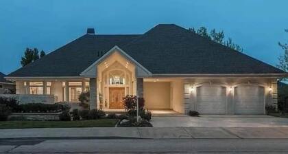 Bountiful Heights Retreat | Views, Sleeps 6, Near SLC
