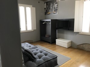 Interior - Charming loft with piano in the Palazzo Te area (Mantova)