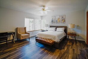 3 habitaciones, escritorio, wifi gratis y ropa de cama 