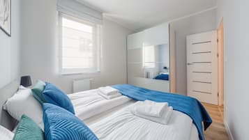 Apartment (F 195) | Laptop workspace, soundproofing, iron/ironing board, free WiFi