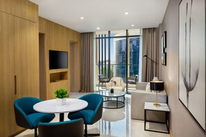 迷你吧、客房內保險箱、書桌、遮光布/窗簾