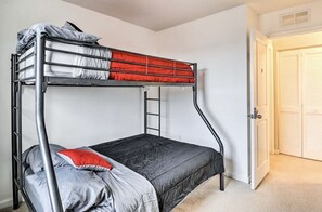 4 habitaciones, tabla de planchar con plancha y wifi gratis 