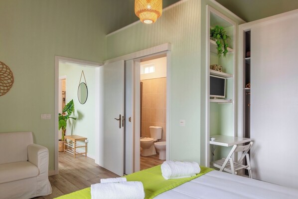 2 bedrooms, iron/ironing board, travel crib, WiFi