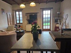 Luokittelematon kuva, 2 kautta 15, painike