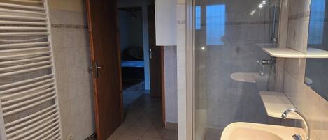 Een douche, een bidet