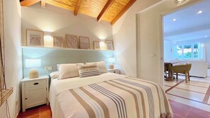 4 chambres, bureau, lit parapluie, Wi-Fi