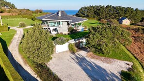 Exterior - The Hidden Secret on the Cliffs (Ortigueira)