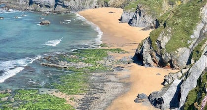 The Cliffs - Esteiro Saltwater Beach