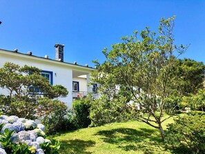 Exterior - The Cliffs - Esteiro Saltwater Beach (O Barqueiro)