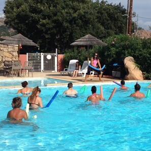 Piscine extérieure, piscine chauffée